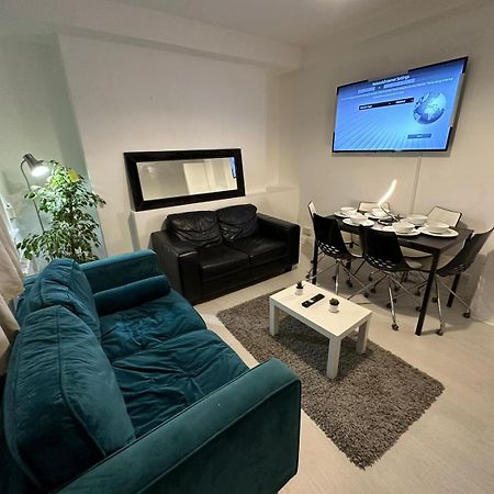 3 Bedroom King Cross Station City Centre Londra Exterior foto